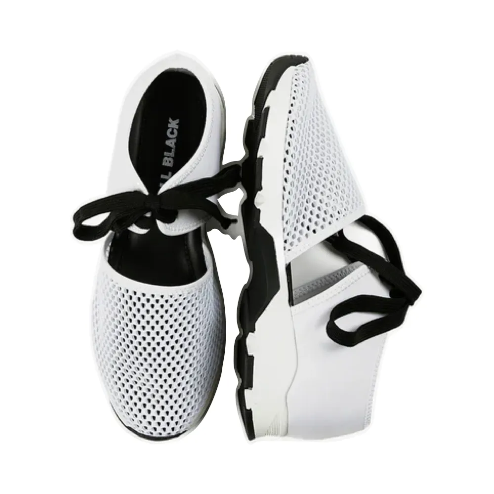All Black Women's Amazing Mesh Sneaker in White