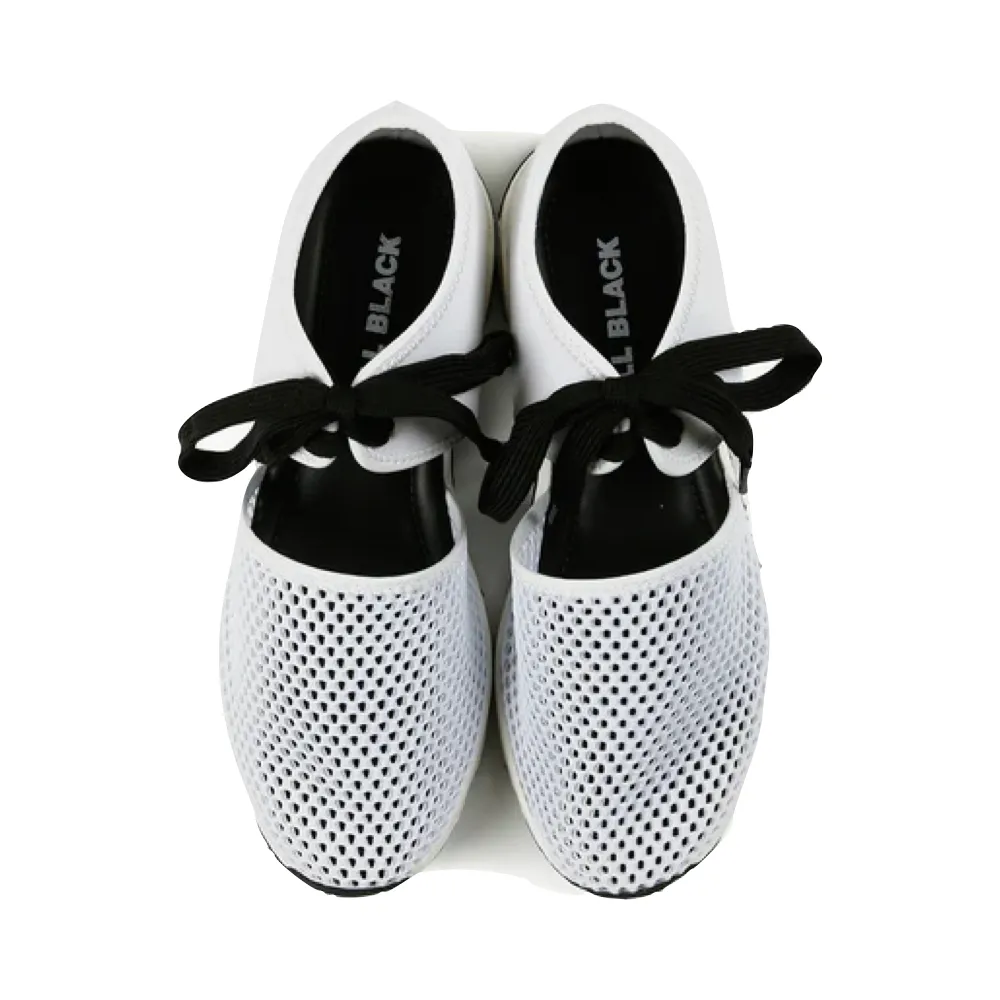 All Black Women's Amazing Mesh Sneaker in White