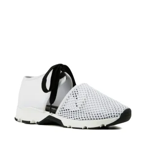 All Black Women's Amazing Mesh Sneaker in White