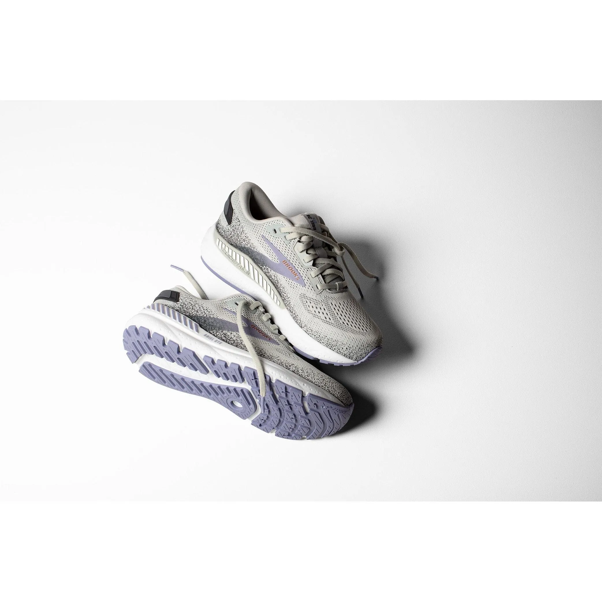 BROOKS ARIEL GTS 24 WOMEN'S MEDIUM AND WIDE