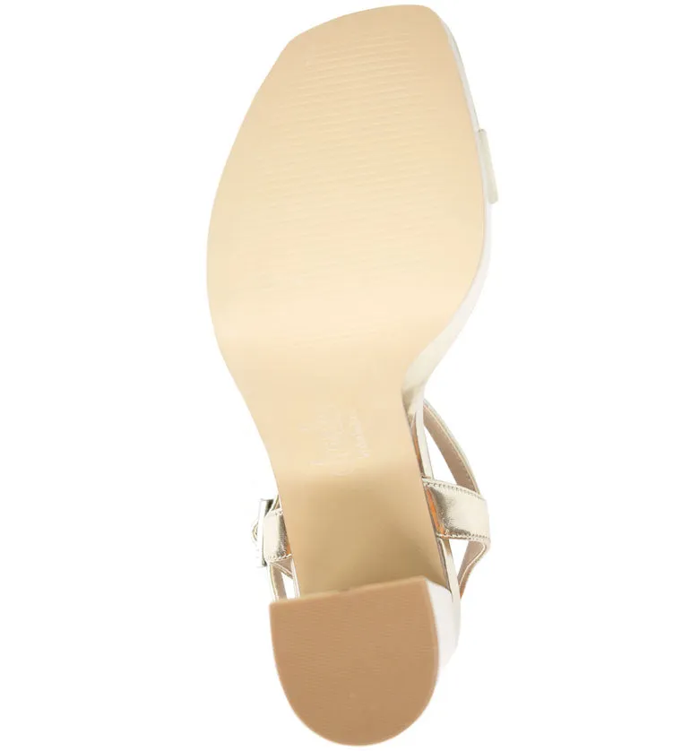 IZZY SANDAL