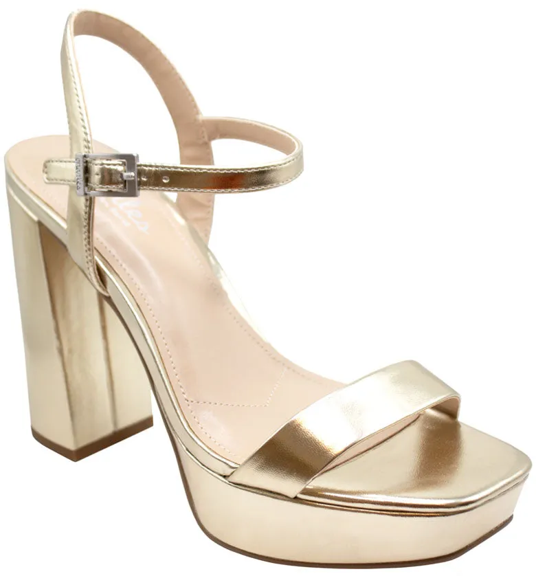 IZZY SANDAL