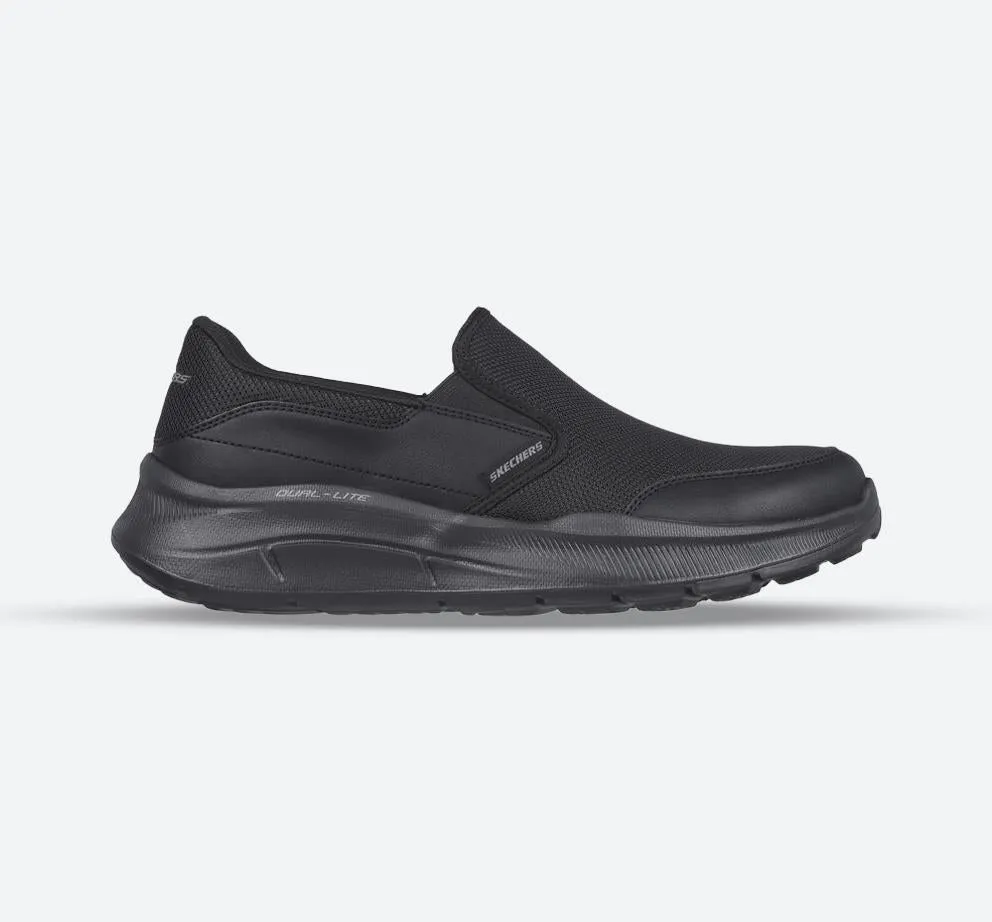 Men's Wide Fit Skechers 232515 Equalizer 5.0 Persistable Trainers