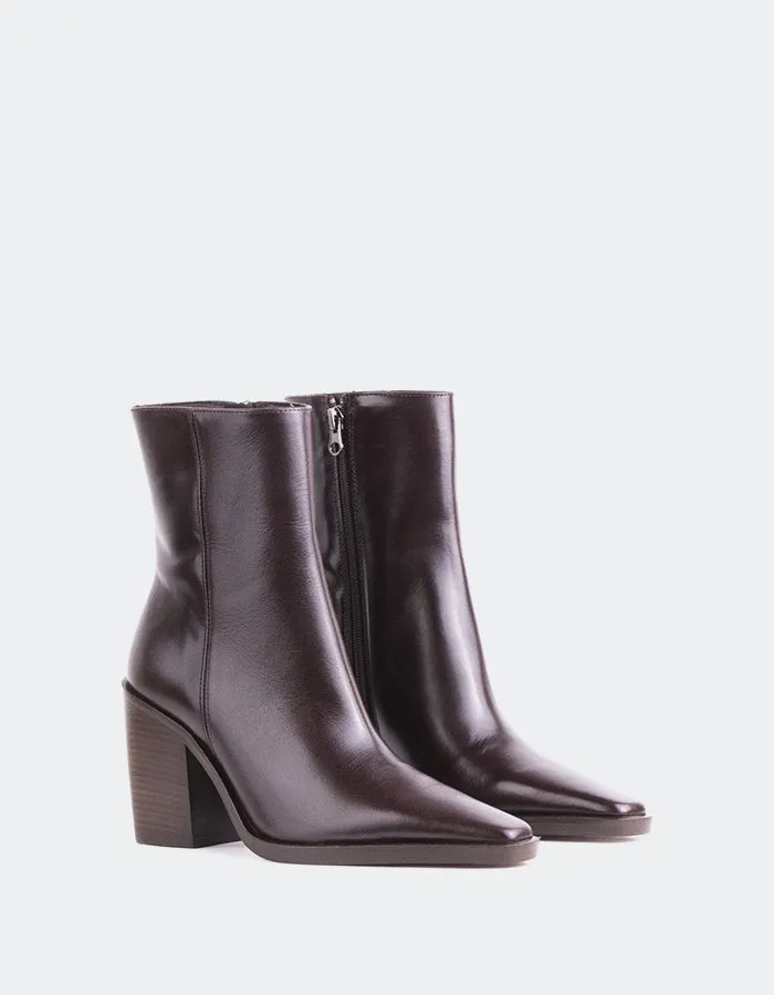 Meraly Dark Brown Leather