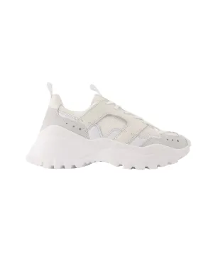 New Lucky 9 Sneakers in White Leather