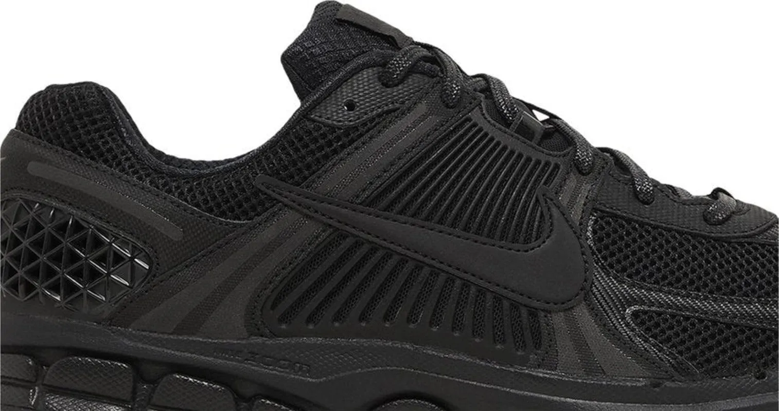 Nike Zoom Vomero 5 Triple Black