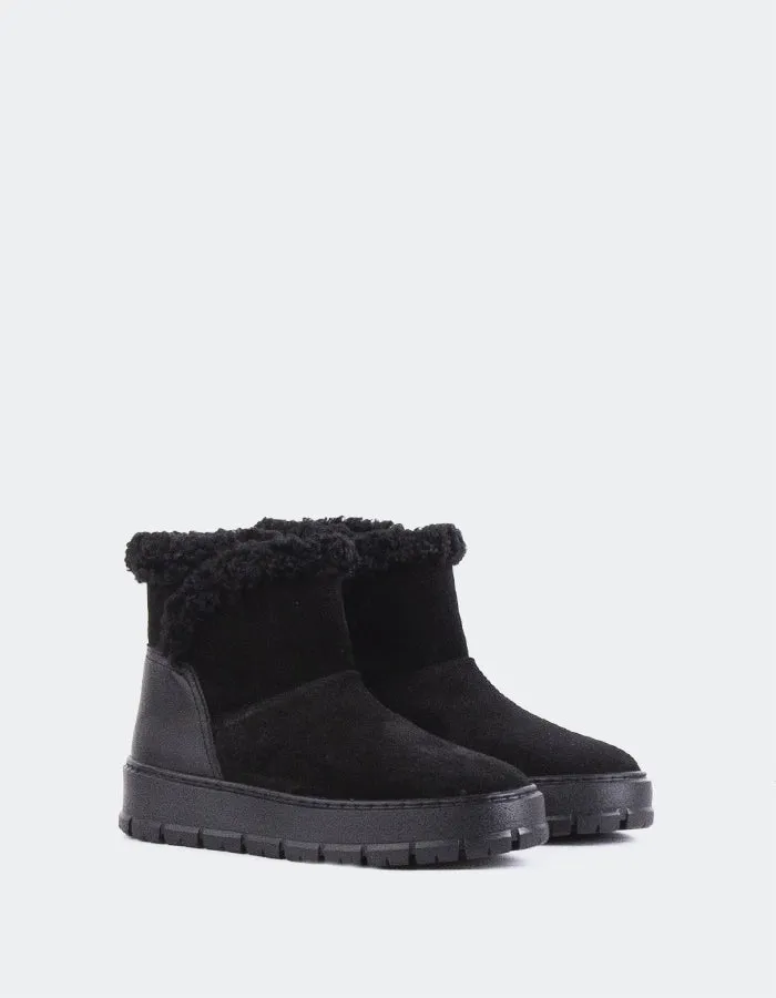 Primord Black Suede