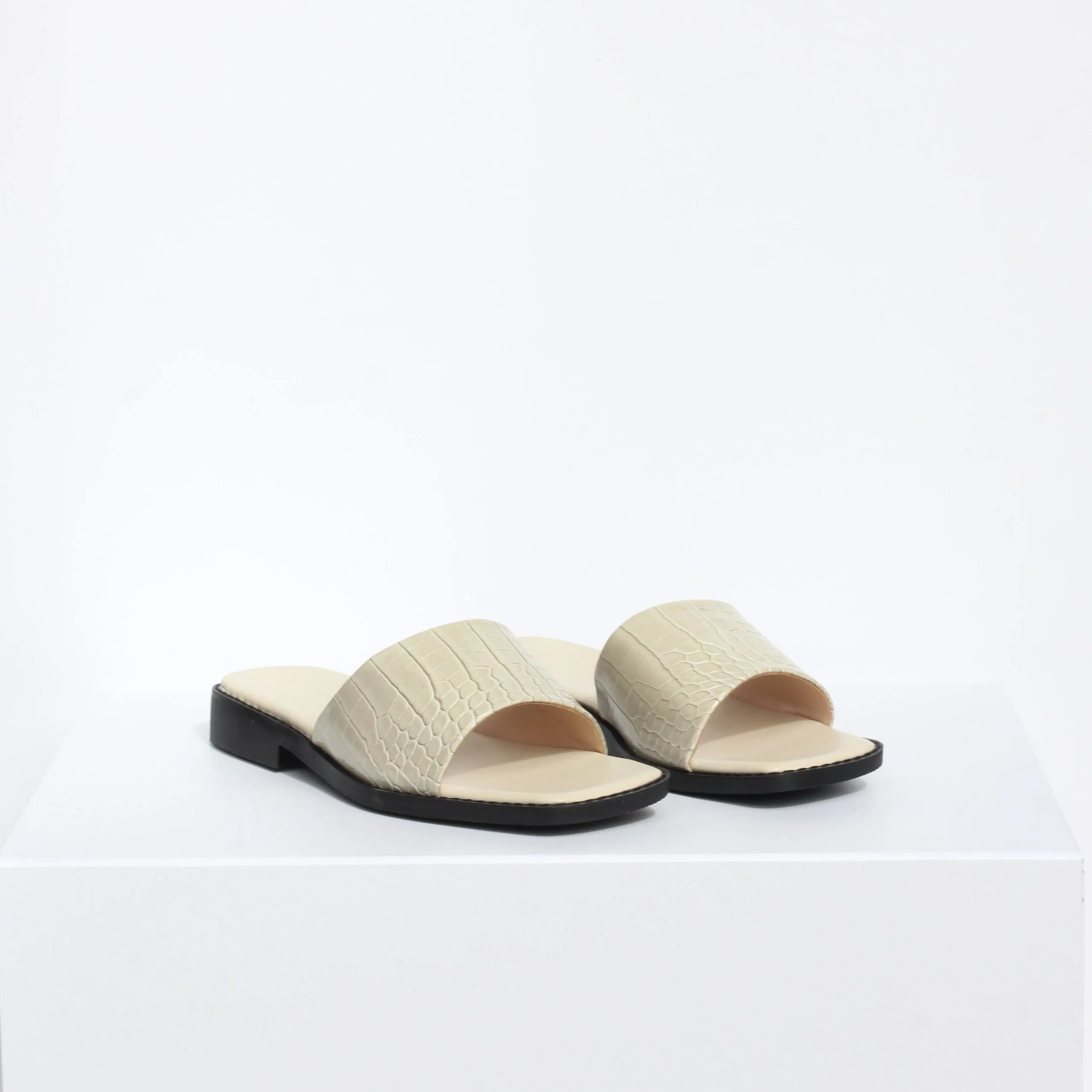 Romi Up-Cycled Vegan Leather Sandals | Cream