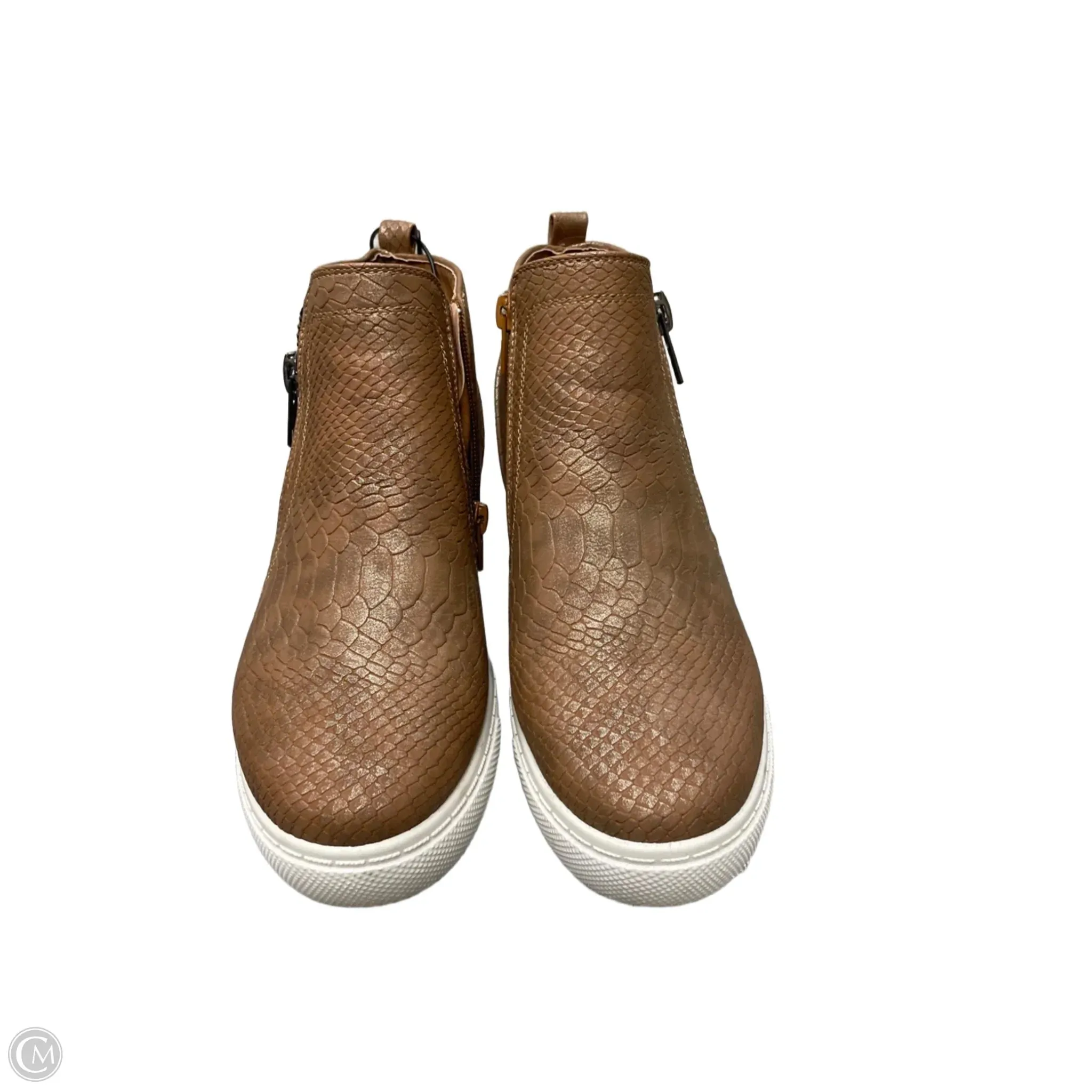 Shoes Sneakers By Clothes Mentor In Brown, Size: 7