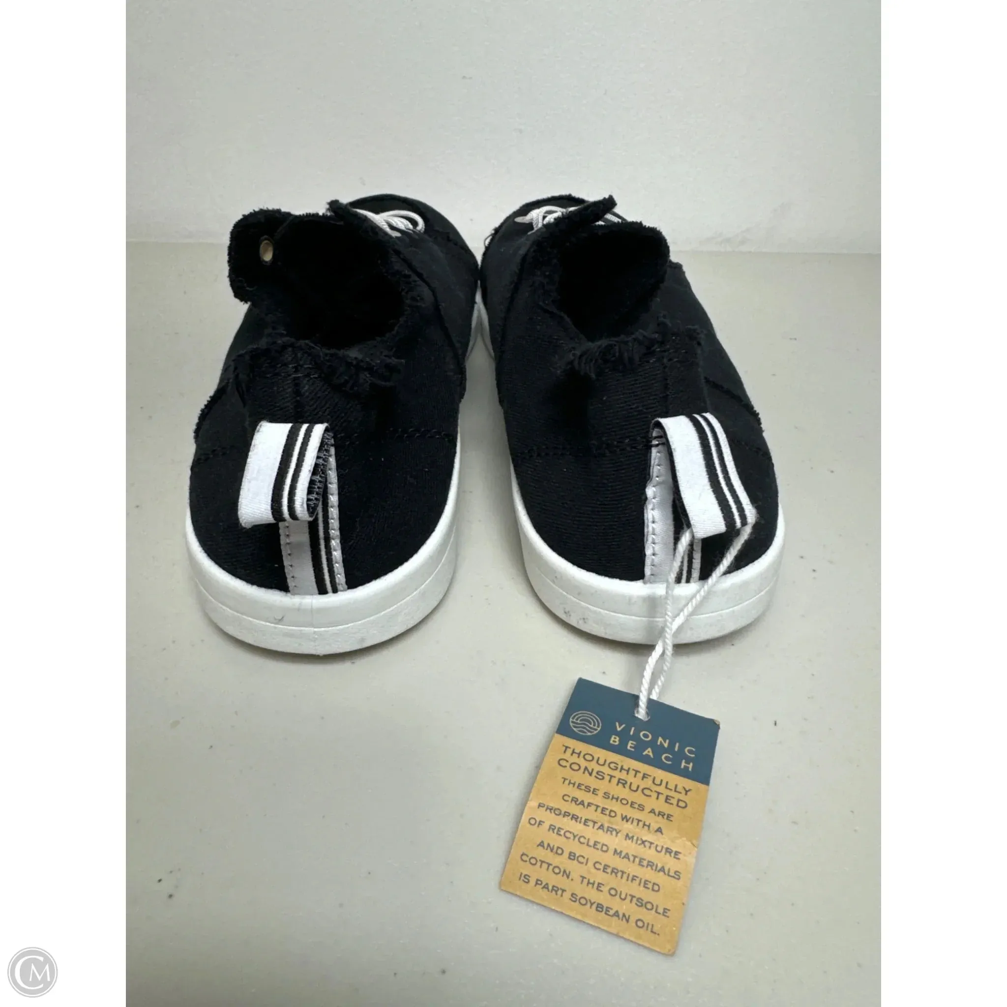 Shoes Sneakers By Vionic In Black, Size: 8.5