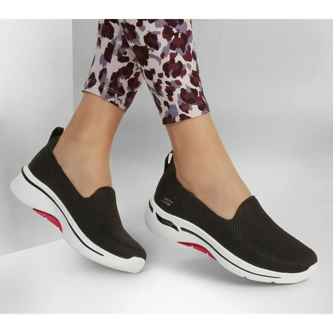 SKECHERS GO WALK ARCH FIT-GRATEFUL - FINAL SALE!