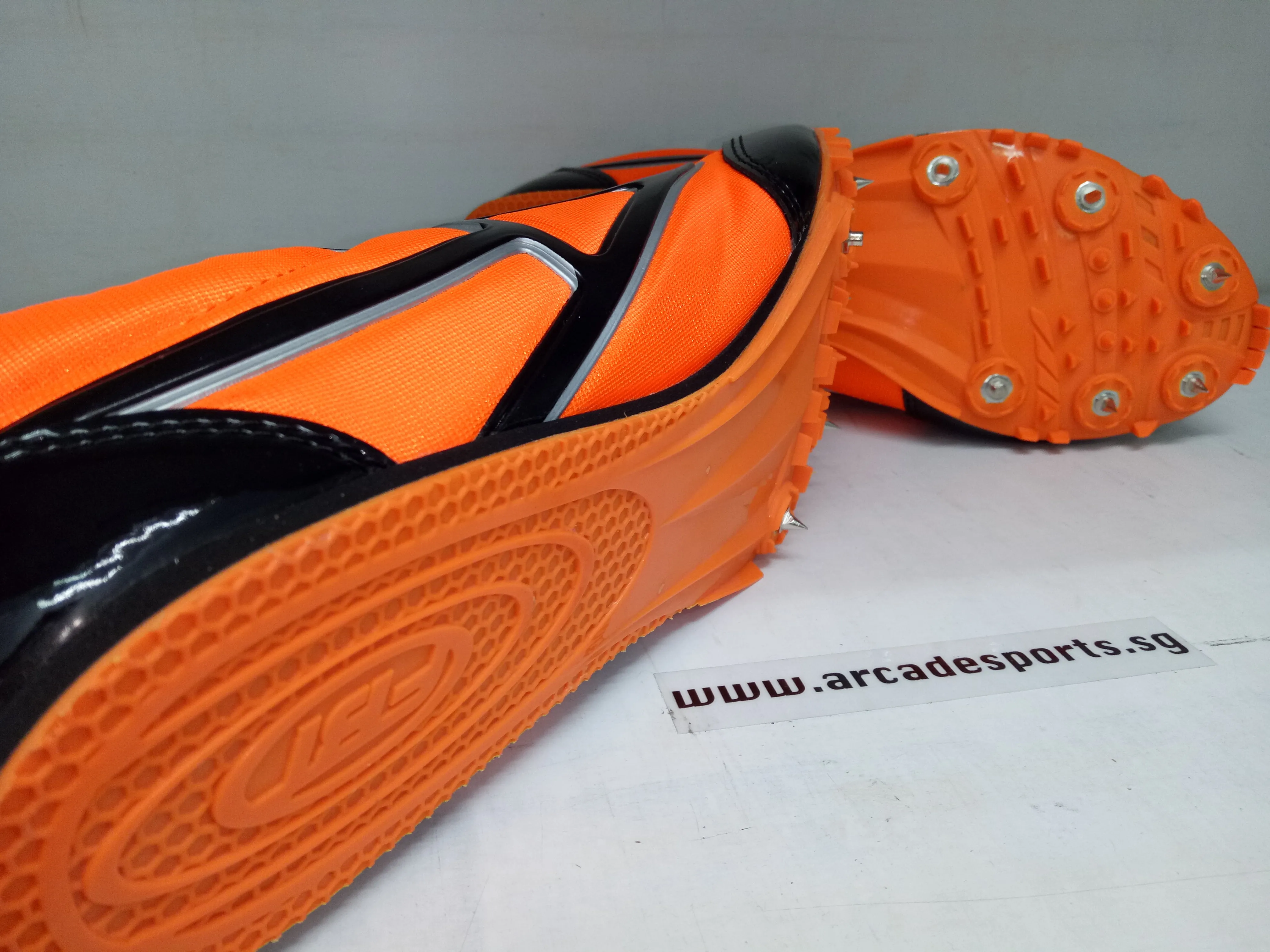 SPIKE SHOES - FBT "LIGHTED"  