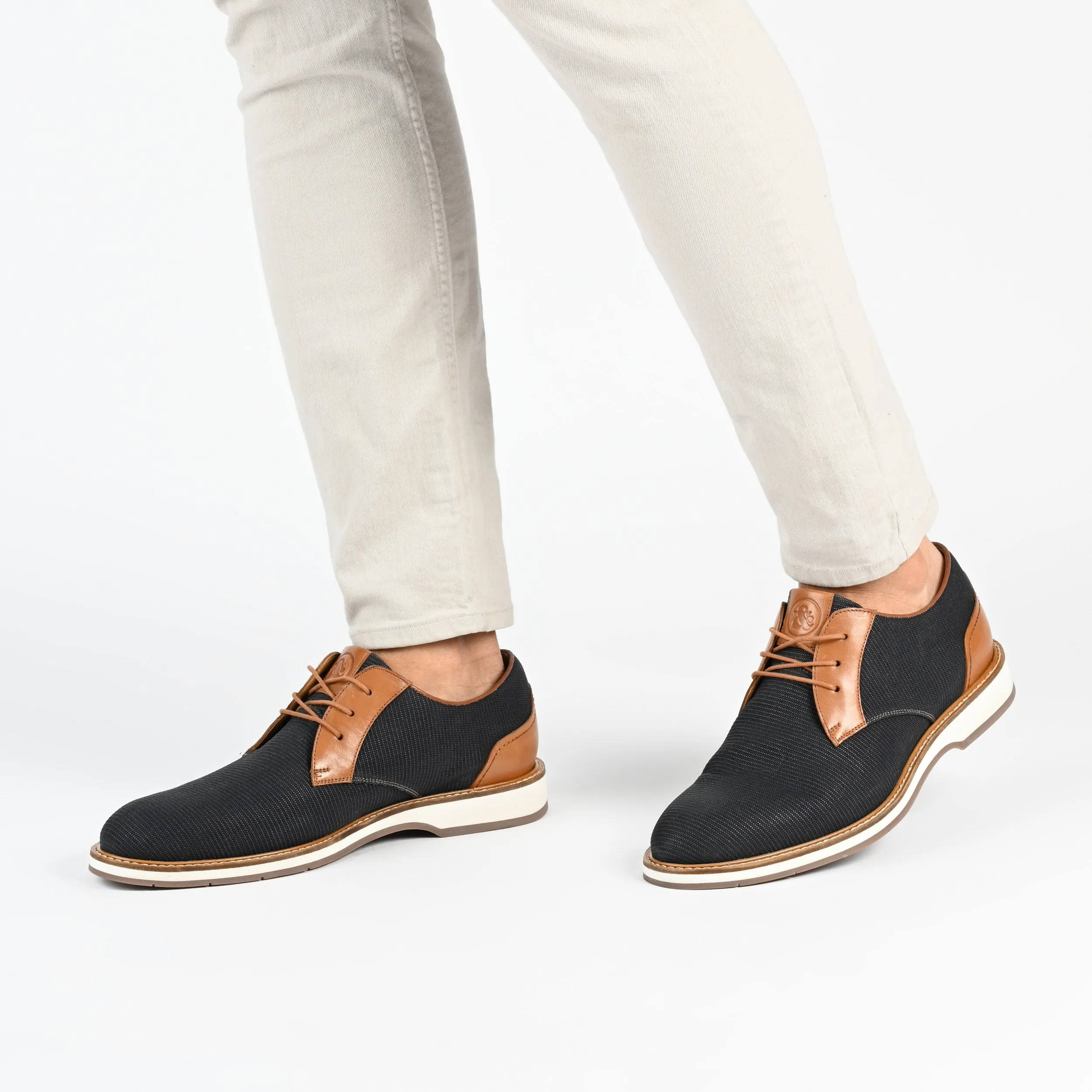 Thomas & Vine Taggert Plain Toe Derby