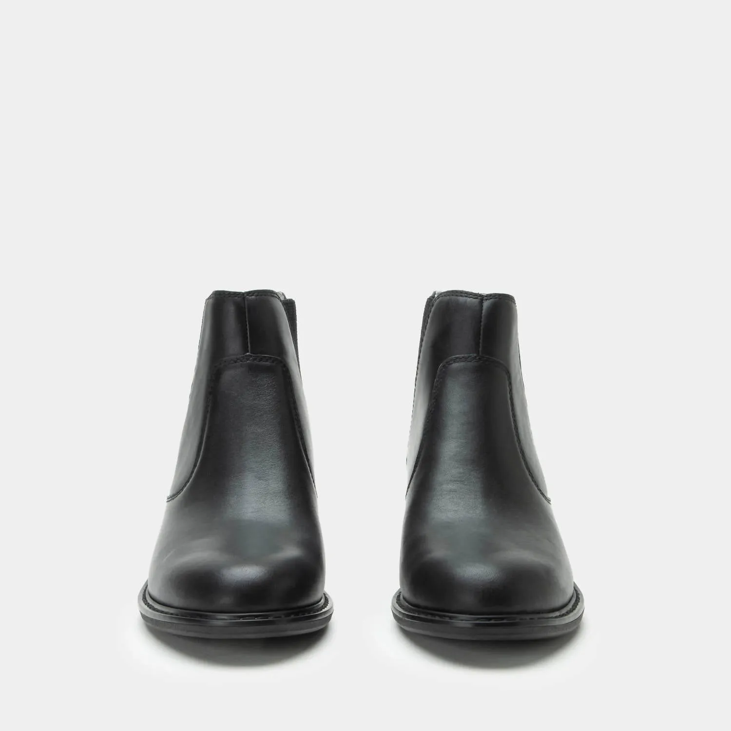 Women's Meadow Chelsea Boots In Black